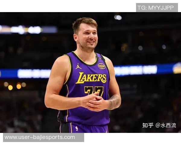 东契奇与里夫斯本赛季场均28分成最佳二人组历史第三对儿 东契奇与里夫斯本赛季场均28分成最佳二人组历史第三对儿