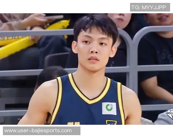 媒体人批评萨姆纳言论无知应向徐杰道歉以示诚意